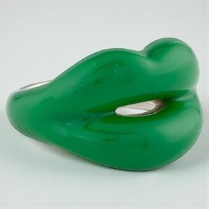 Solange Azagury-Partridge Hotlips Ring | Green Enamel | Size 7